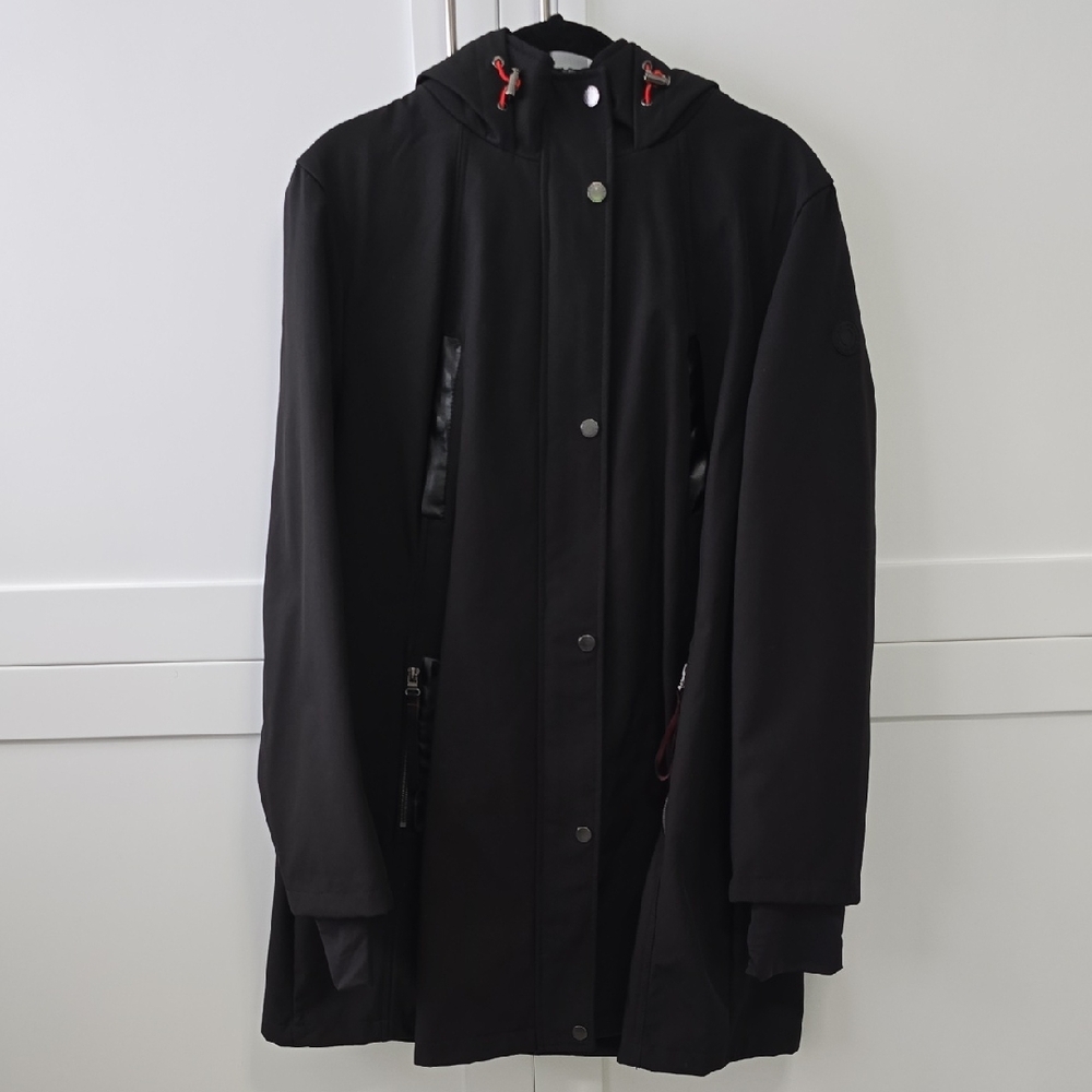 Stylish Black Women's Hooded Jacket